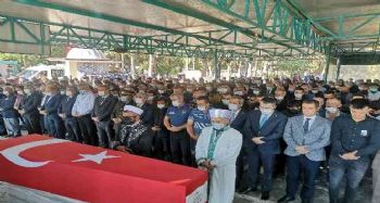Görev başında kalp krizi geçirerek şehit olan er toprağa verildi