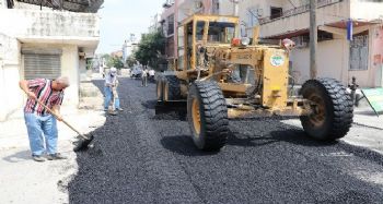 Toroslar Belediyesi asfalt çalışmalarını sürdürüyor