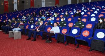 Toroslar Kadın ve Çocuk Danışma Merkezinden ‘Flört Şiddeti' semineri