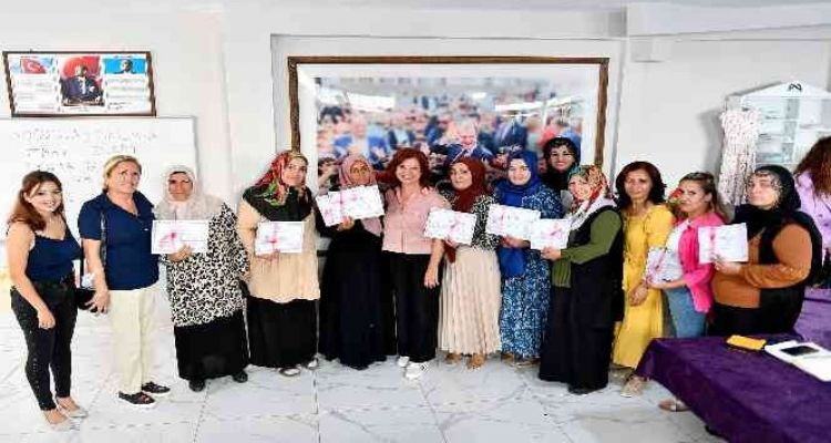 Mersin'de kadınlar öğreniyor, öğrendikçe güçleniyor