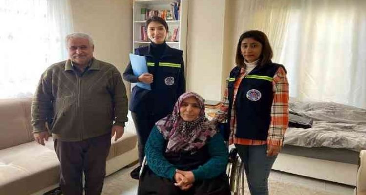 Akdeniz'de yaşlı ve engelli vatandaşlara destek sürüyor