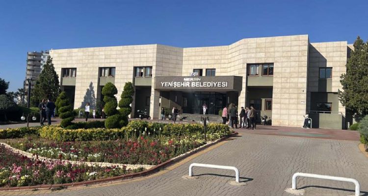 Mersin’in Yenişehir Belediyesi’ne yolsuzluk operasyonu: 30 gözaltı kararı
