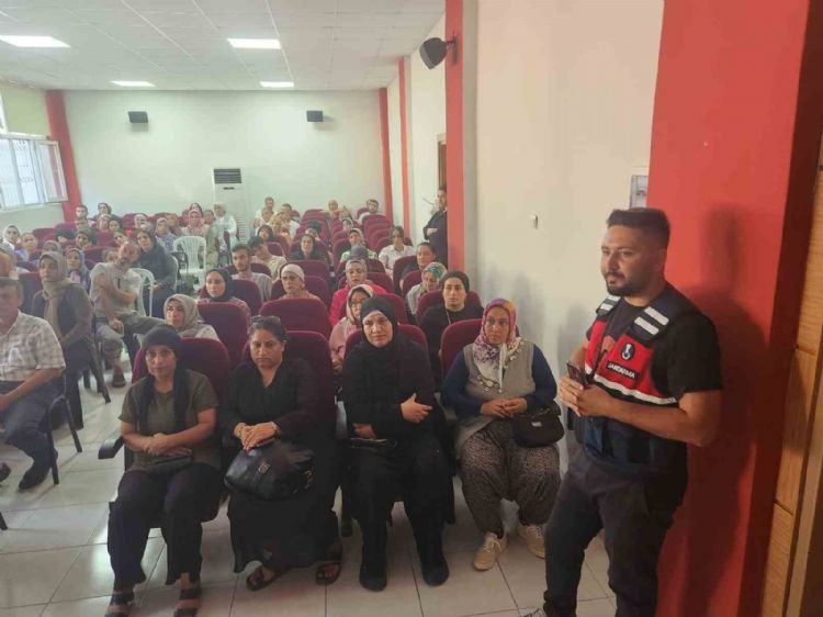 Mersin’de ‘En İyi Narkotik Polisi: Anne’ projesi devam ediyor