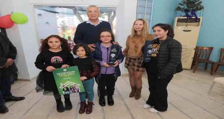 Miniklerden üniversiteli ablaları için örnek kampanya