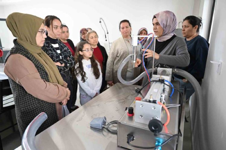 Mersin’de ‘Köyümüz Atölye’ ile kadın üreticilere güçlü destek