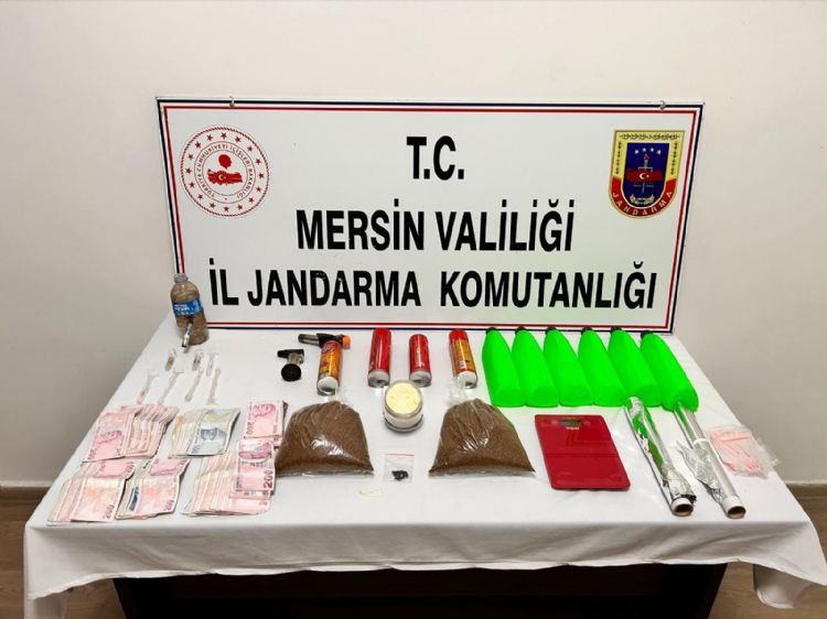 Mersin’de uyuşturucu taciri 2 şüpheli yakalanıp tutuklandı