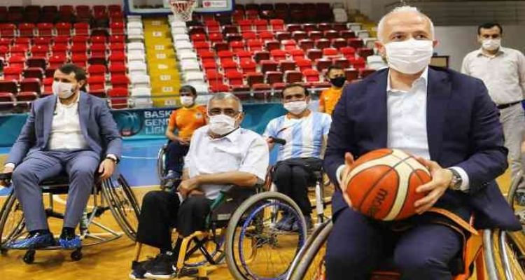 Akdeniz Belediye Spor Kulübü Tekerlekli Sandalye Basketbol Takımı 2. Lig'de