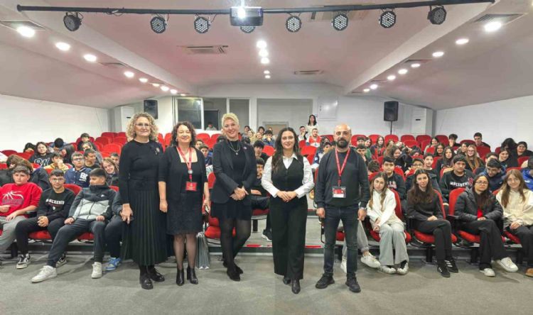 Kariyer Merkezi, öğrencilerle buluştu