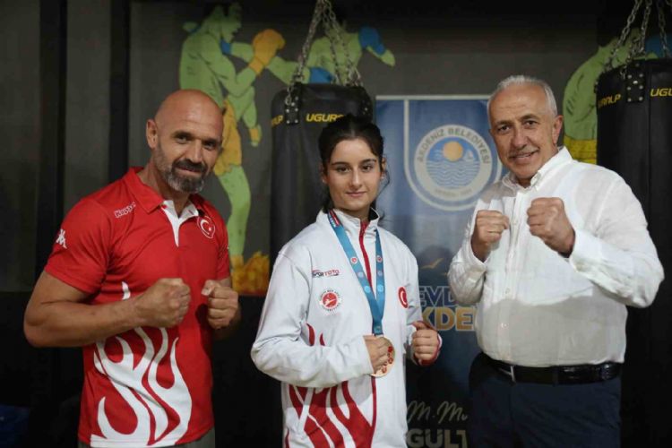 Avrupa’nın en büyüğü oldu, kız çocuklarının rol modeli haline geldi