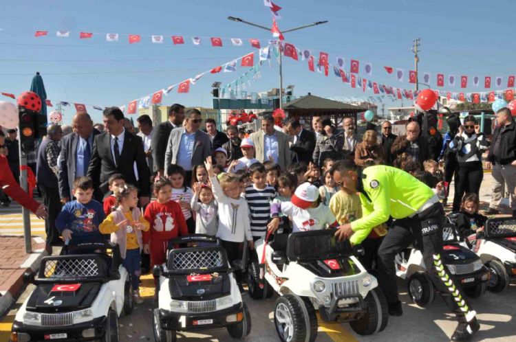 Silifke’de çocuklar için trafik eğitim parkı açıldı