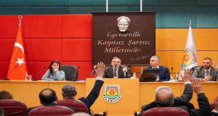 Tarsus'ta oto galericiler sitesinin taşınması meclis üyelerince reddedildi