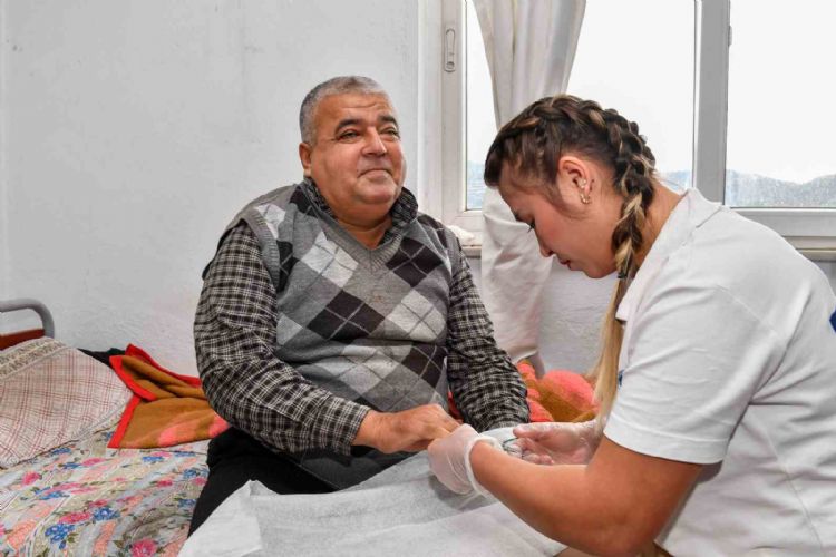 Mersin Büyükşehir Belediyesi 2025’te sağlık ve sosyal destekle her kesime ulaştı