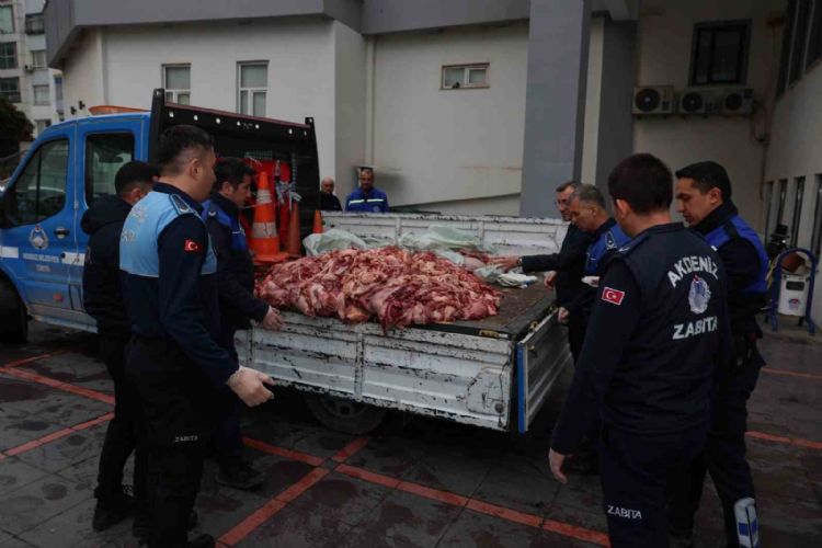 Mersin’de 500 kilo bozuk et ele geçirildi