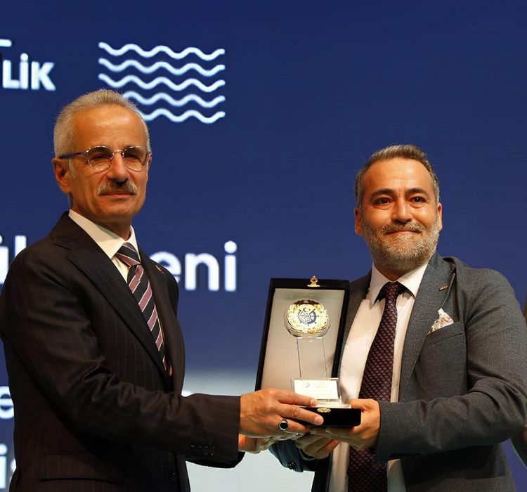 Mersin Uluslararası Limanı’na ‘En çok yük elleçleyen liman tesisi’ ödülü