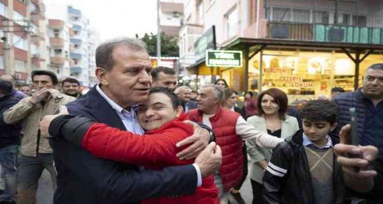 Seçer: Mersin, birlik ve beraberliği ile Türkiye'ye örnek bir kent