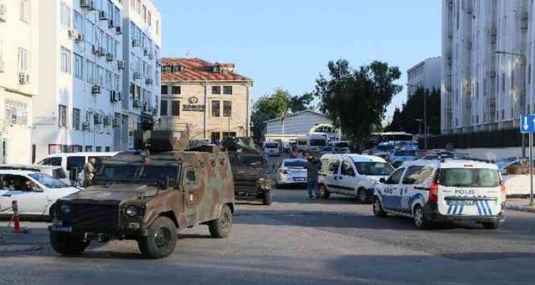 Mersin'de uyuşturucu satıcılarına dev operasyon