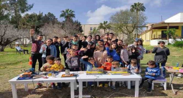 Konukevinde kalan çocuklar hem eğlendi hem öğrendi
