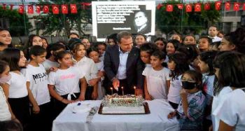 Başkan Seçer, Kır Çiçekleri ve aileleriyle bir araya geldi