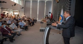 Seçer: "Belediye başkanı ile muhtarlar işbirliği yapmak durumunda"