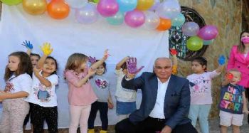 Minik elleriyle lösemiye dikkat çektiler