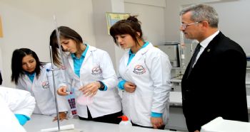 MTOSB ÖZEL ŞİŞECAM LİSESİ'NE BEYAZ BAYRAK