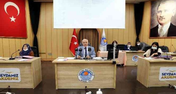 Gültak: “Hizmet ve proje üretirken borç yükünü de hafiflettik”