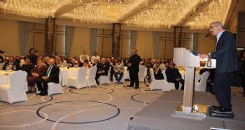 BAKAN ELVAN: TÜRK MİLLETİNİN HER FERDİ, ŞEHİTLER TEPESİNİ BOŞ BIRAKMAMAK İÇİN NÖBET BEKLİYOR