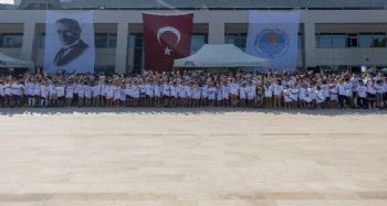 Mersin Büyükşehir Belediyesinin yaz spor kurslarının 1'inci etabı tamamlandı