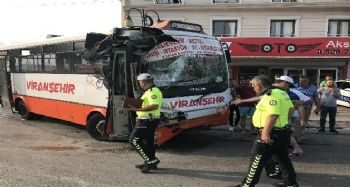 Otobüs otobüse çarptı: 12 yaralı
