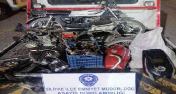 Motosiklet hırsızları yakalandı