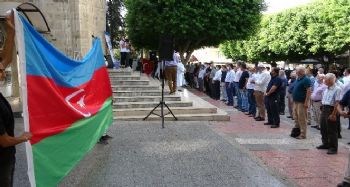 Azerbaycan'da hayatını kaybedenler için gıyabi cenaze namazı kılındı