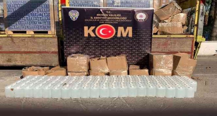 Mersin'de 5.5 ton sahte içki ele geçirildi