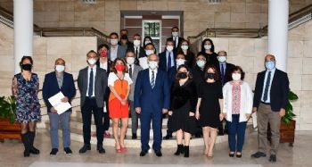 Rektör Çamsarı'dan uluslararası yayını olan akademisyenlere teşekkür belgesi