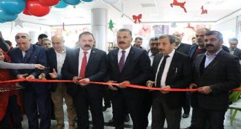 13. YILBAŞI HEDİYELİK EŞYA, EL SANATLARI VE YÖRESEL ÜRÜNLER FUARI AÇILDI