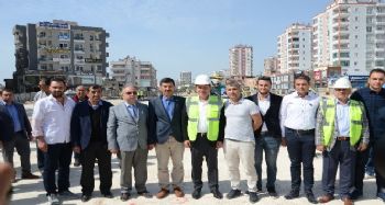 Seçer: "Mersin'de hummalı bir çalışma var"