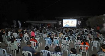 Mersin'de anne ve çocukları için yazlık sinema etkinliği