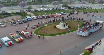 Yenişehir’de 23 Nisan coşkusu sokaklara taştı