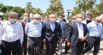 Bakan Karaismailoğlu, Çamlıbel Balıkçı Barınağında incelemelerde bulundu