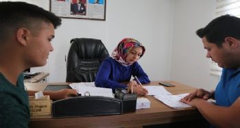 Erdemli'de üniversite tercihlerinde belediyeden rehberlik hizmeti