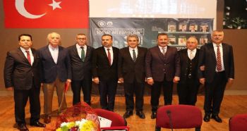 TOROS ÜNİVERSİTESİ’NDE SOSYAL BELEDİYECİLİK ZİRVESİ