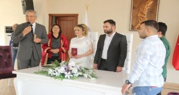Mezitli evlendirme memurluğunda ‘Sevgililer Günü’ yoğunluğu