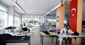 Toroslar Belediyesinin personel üniformaları TORTEK'te üretiliyor