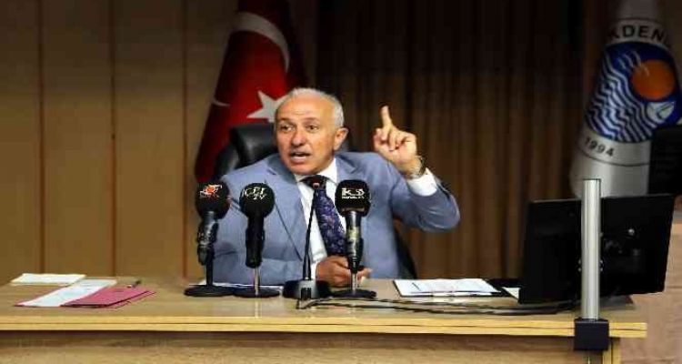 Akdeniz Belediyesinin borçlanma talebi CHP ve HDP'li meclis üyelerince reddedildi