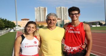 Rekortmen sırıkçılar gözlerini madalyaya dikti
