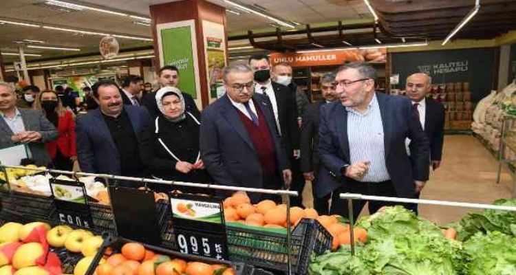 Mersin'de Tarım Kredi Kooperatifinin Koopgros mağazasının ilk şubesi açıldı