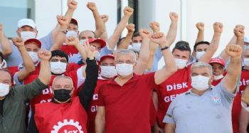Tarhan, 1 Mayıs'ta personelini yalnız bırakmadı