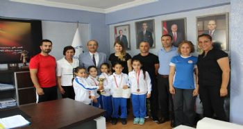 MERSİN CİMNASTİKTE TÜRKİYE ÜÇÜNCÜSÜ OLDU