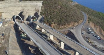 BAKAN ELVAN: MERSİN YATIRIMLARLA BÜYÜYOR