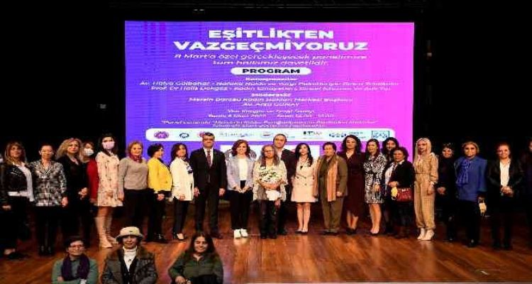 "Eşitsizlikten Vazgeçmiyoruz" paneline kadınlardan yoğun ilgi