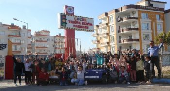 Erdemli'de öğrenciler için trafik eğitim parkuru
